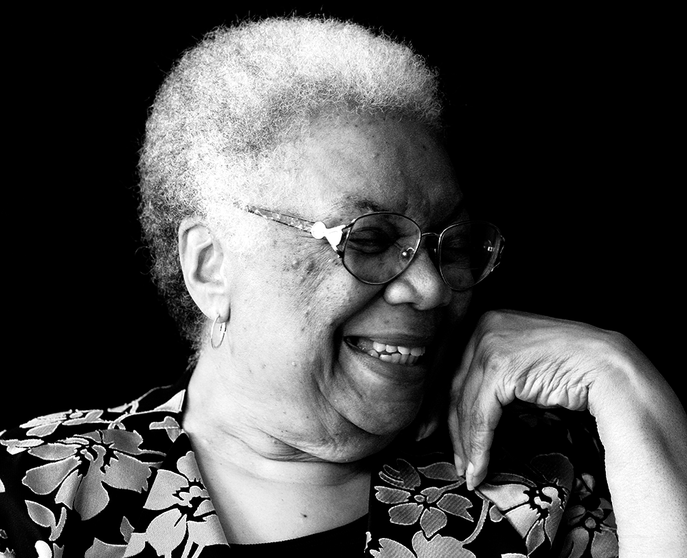 Lucille Clifton’ın Sesinden: “Kutlamayacak mısın Benimle?”