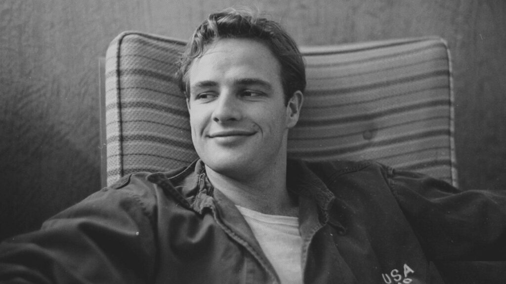 No.8: Bir Brando Portresi