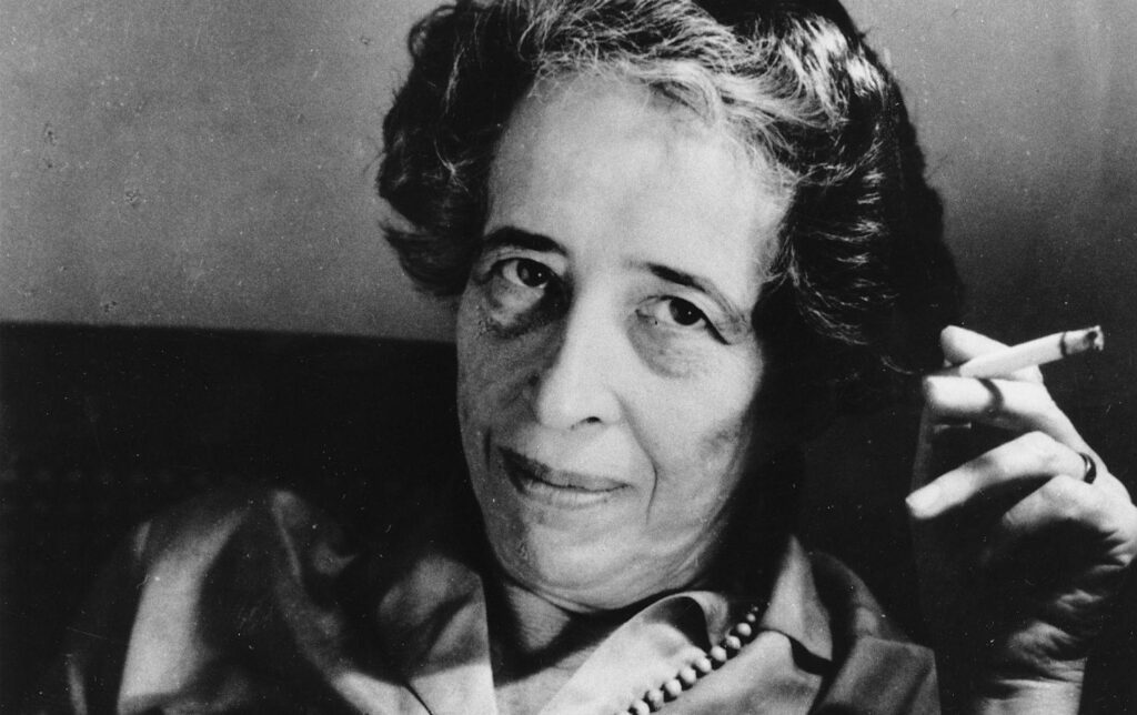 Hannah Arendt; Zaman, Mekân ve Düşünen Egomuzun Bulunduğu Yer Üzerine